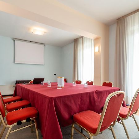 Europa Palace Hotel Месина Екстериор снимка