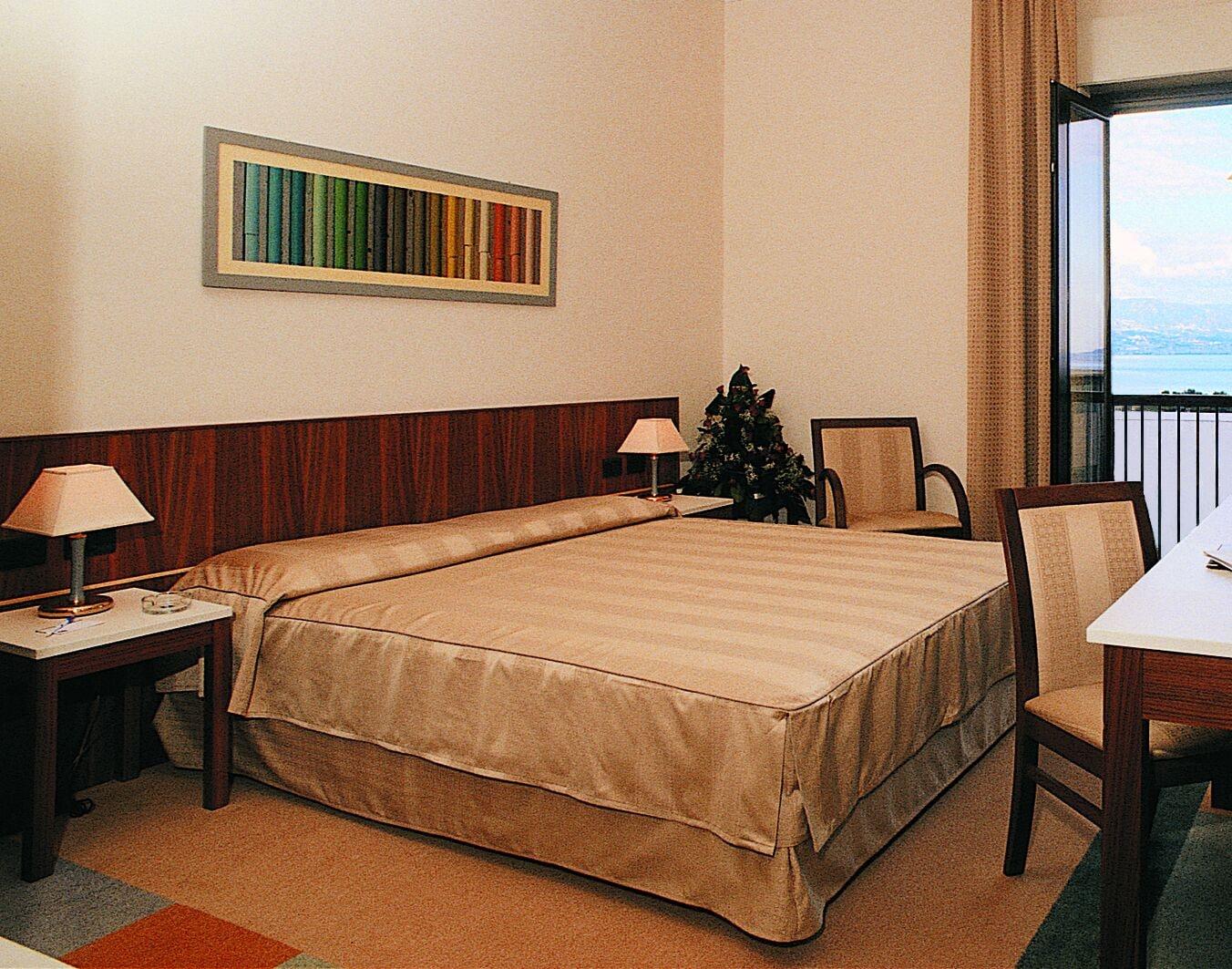 Europa Palace Hotel Месина Екстериор снимка