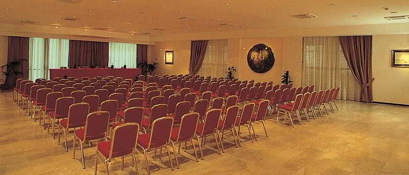 Europa Palace Hotel Месина Екстериор снимка