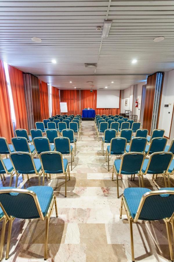 Europa Palace Hotel Месина Екстериор снимка