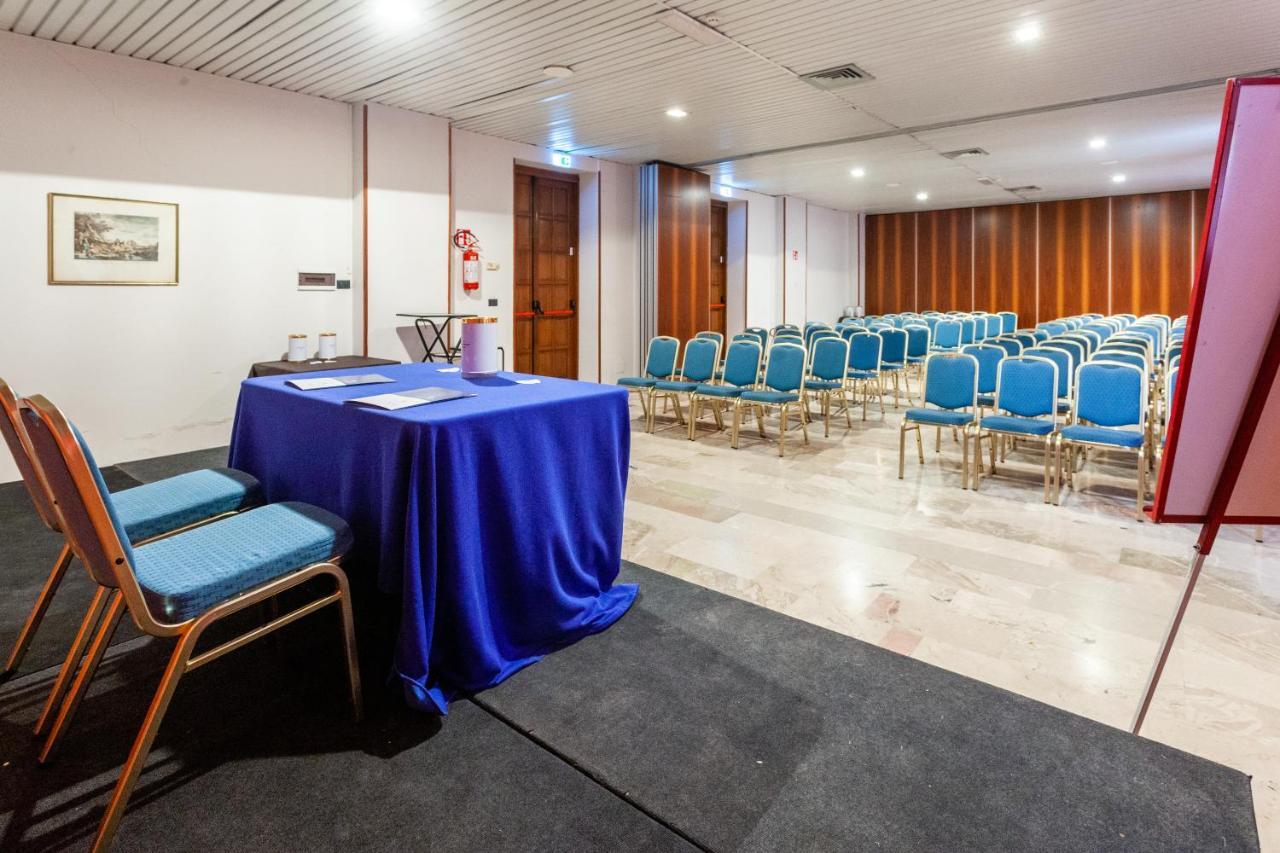 Europa Palace Hotel Месина Екстериор снимка